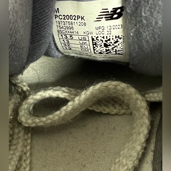 New Balance Kids Sneakers - Purple and Cream - Picture 7 of 7